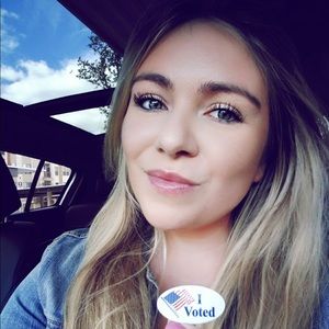 Meet your Posher, Erika